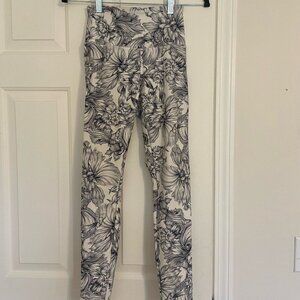 Balance Collection Black and White Floral High Waisted Athletic Leggings Size S
